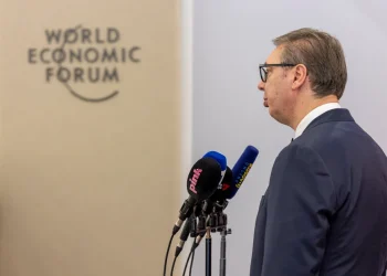 ВУЧИЋ: СРБИЈУ СМО НА ДОСТОЈАН И ДОСТОЈАНСТВЕН НАЧИН ПРЕДСТАВИЛИ У ДАВОСУ