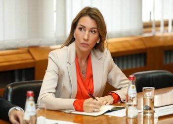 НАСТАВАК ПРЕГОВОРА О НИС-У: ХАНДАНОВИЋ НАЈАВИЛА ОБАВЕЗУЈУЋИ СПОРАЗУМ И НАЈАВУ РАДА НА ЕНЕРГЕТСКОМ СПОРАЗУ