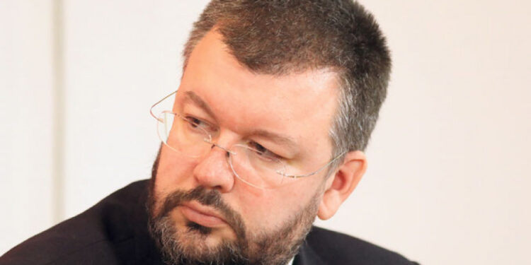 Ректор не може да води ни зграду, а камоли државу