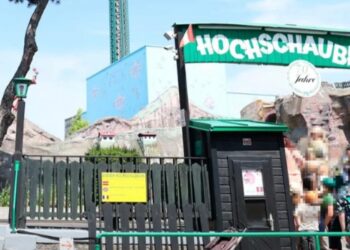 У бечком забавном парку „Prater“ вагон излетео из шина – има повређених